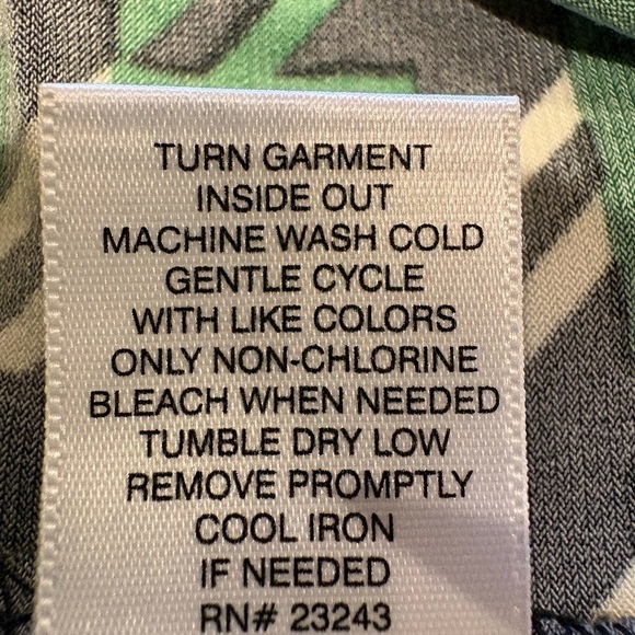 New York & Company Stretch faux wrap dress Green Geometric women’s M - Picture 9 of 12